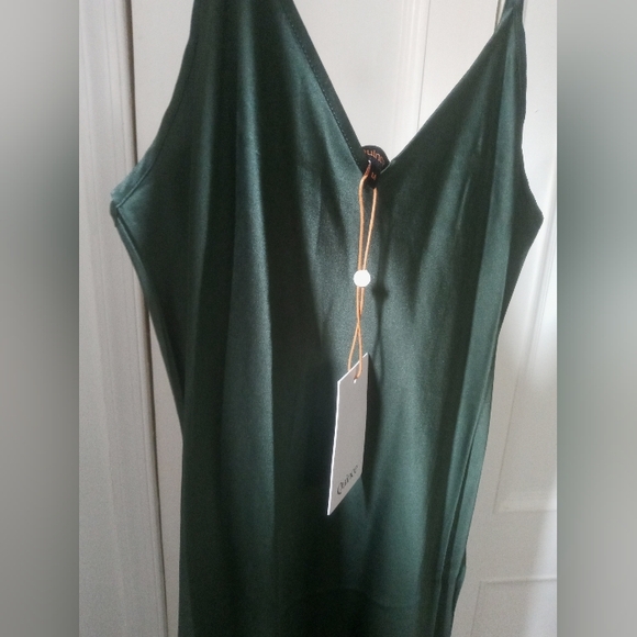 Quince 100% Silk Slip Dress. Deep Green. Medium. Washable. Perfect Condition. - Picture 7 of 16